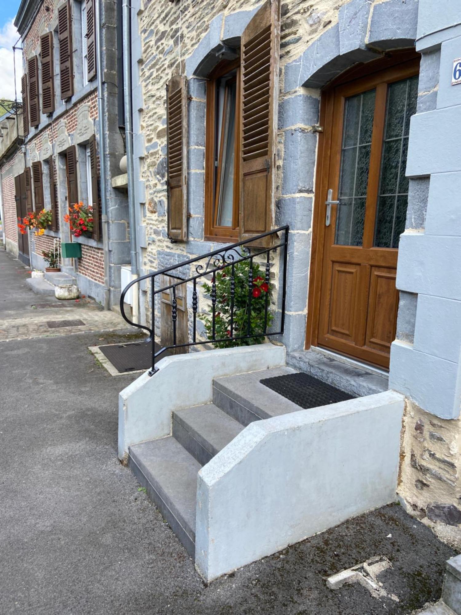 Gite Le Carmel Fumay Exteriör bild